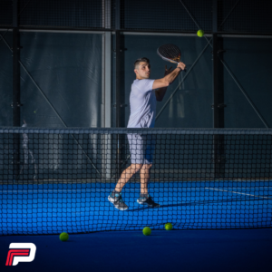 Scopri di più sull'articolo Padel: 5 Esercizi di Allenamento Personalizzato per Migliorare la Tua Tecnica